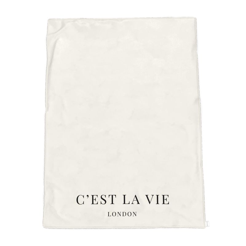 C'EST LA VIE Cream Sherpa Throw - Elegant and Warm Luxury Blanket